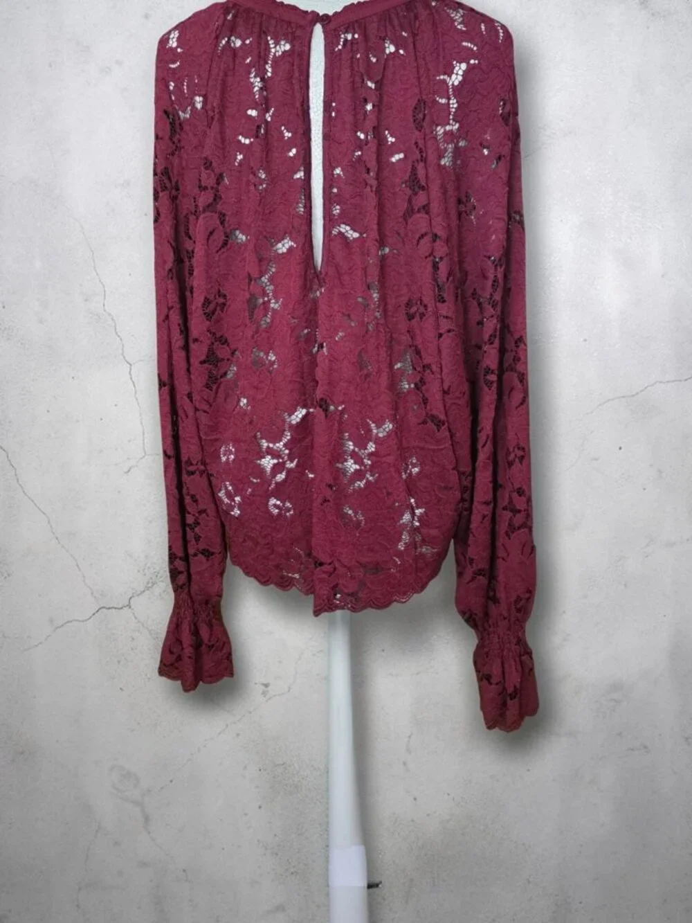 EUC FREE PEOPLE (LG) OLIVIA Wine Lace/Sheer Balloon Sleeve Blouse